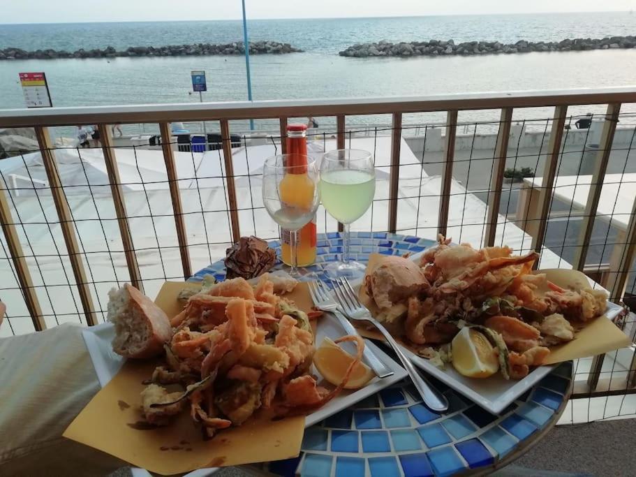 Casa Vacanze Marina Di Pisa Catola ภายนอก รูปภาพ